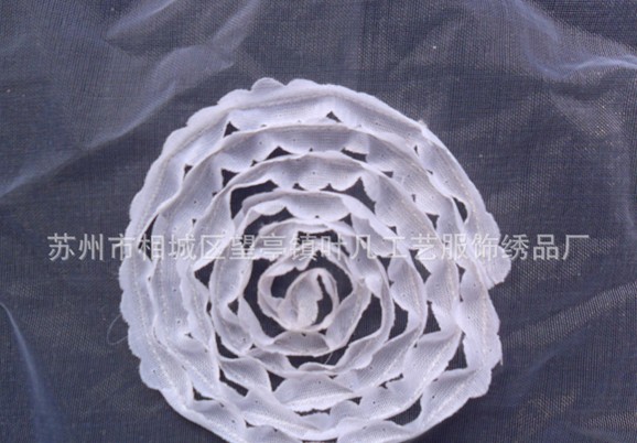 繡花布盤(pán)帶繡